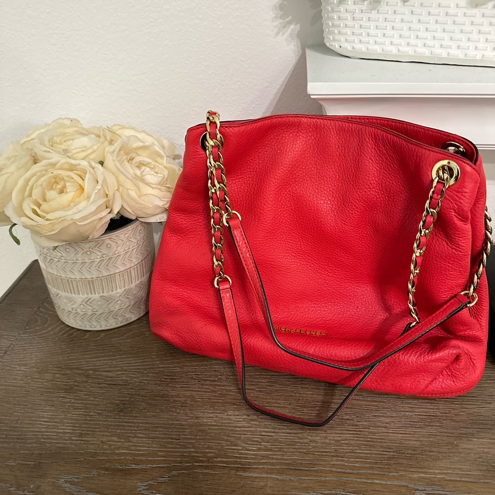 Michael Kors purse